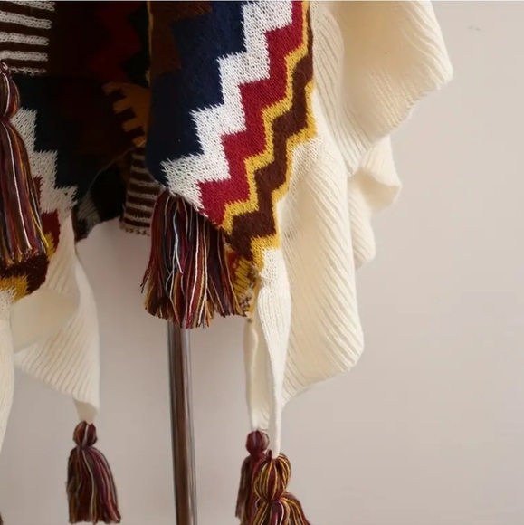 Bohemian Shawl - Picture 5 of 5